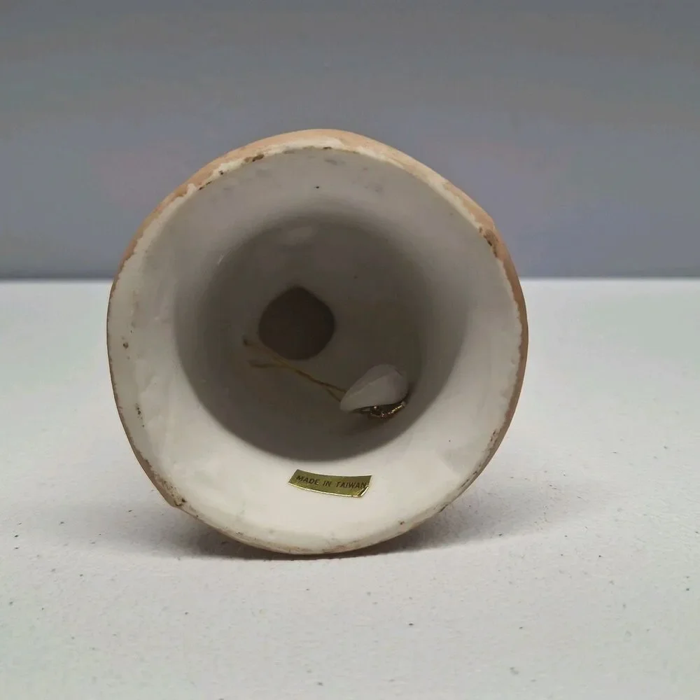 Unbranded vintage ceramic